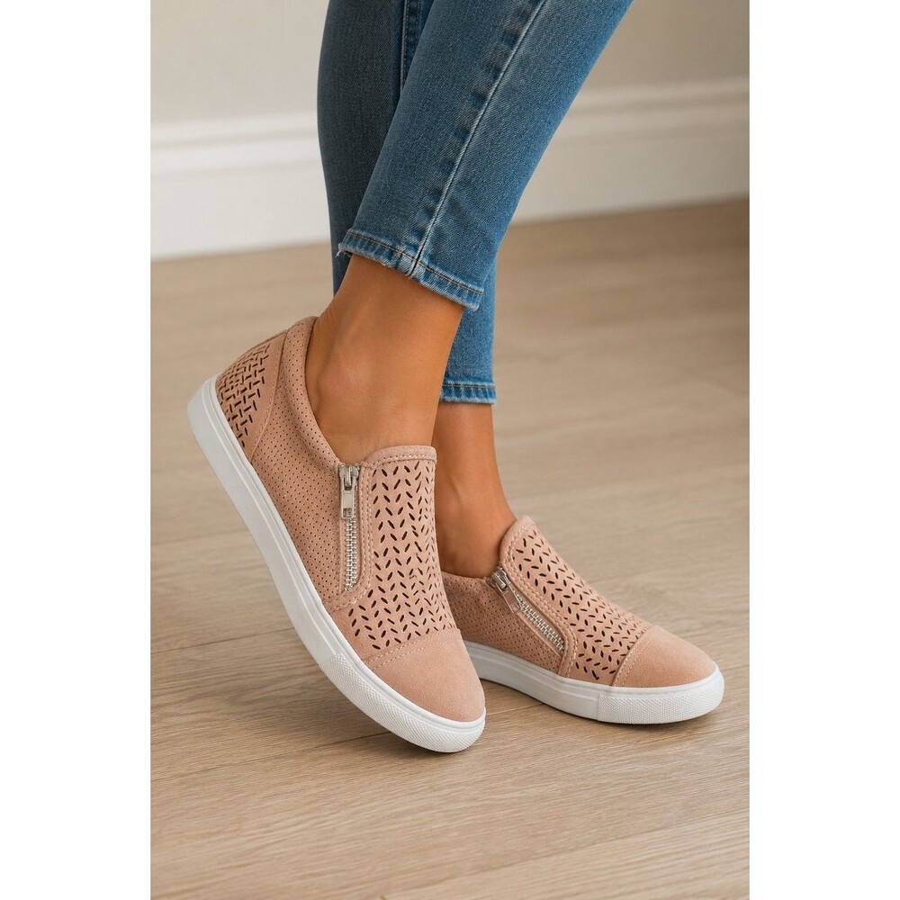 Women's Report Alexa Slip On Sneaker Suede Tennis Shoe Brown Size 8